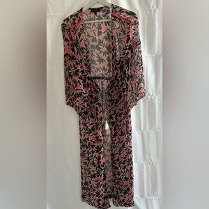 Jessica Simpson Pink and Gray Patterned Kimono